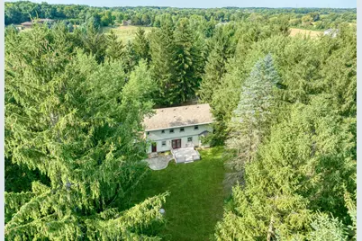 S67W24425  Skyline Ave, Vernon, WI 53189 - Photo 41