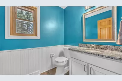 715  Hawthorn Dr, West Bend, WI 53095 - Photo 25