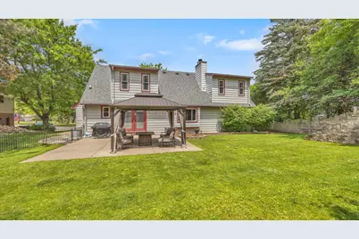 715  Hawthorn Dr, West Bend, WI 53095 - Photo 19