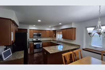N170W20137  Willow Ridge Dr, Jackson, WI 53037 - Photo 5