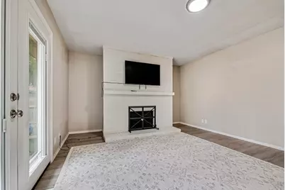 9060 N 86th St, Milwaukee, WI 53224 - Photo 21