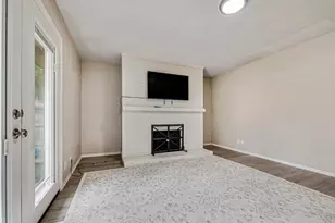9060 N 86th St, Milwaukee, WI 53224 - Photo 21