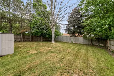 9060 N 86th St, Milwaukee, WI 53224 - Photo 7