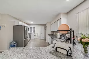 9060 N 86th St, Milwaukee, WI 53224 - Photo 17