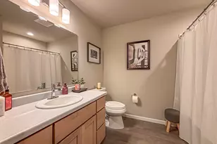 957 Elderberry Rd, Oconomowoc, WI 53066 - Photo 7