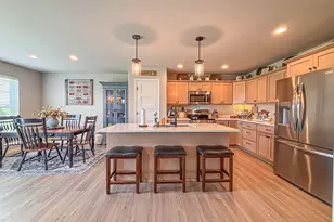 957 Elderberry Rd, Oconomowoc, WI 53066 - Photo 9