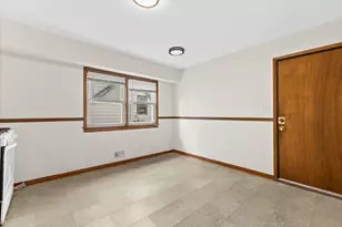 4722 N 49th St, Milwaukee, WI 53218 - Photo 3