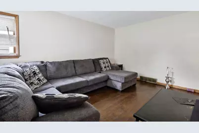 4722 N 49th St #4724, Milwaukee, WI 53218 - Photo 19