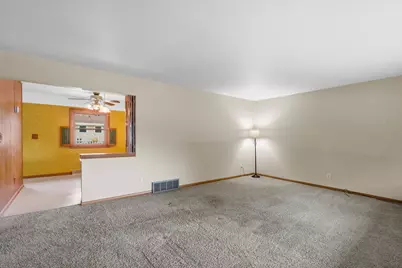 3028  Valley Forge St, Racine, WI 53404 - Photo 23