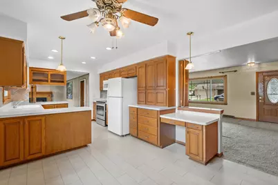 3028  Valley Forge St, Racine, WI 53404 - Photo 41