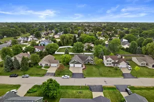 2525 Antoinette Trail, Racine, WI 53402 - Photo 71