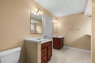 550  Lambert Dr, Slinger, WI 53086 - Photo 33