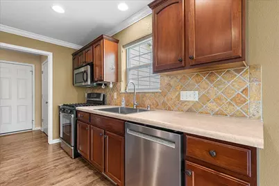 550  Lambert Dr, Slinger, WI 53086 - Photo 13