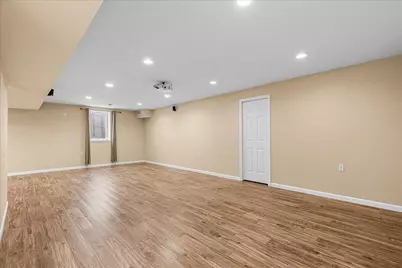 550  Lambert Dr, Slinger, WI 53086 - Photo 49