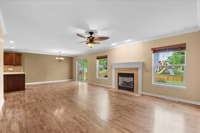 550  Lambert Dr, Slinger, WI 53086 - Photo 3