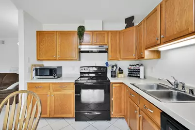 N171W19823  Highland Rd, Jackson, WI 53037 - Photo 7