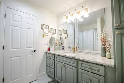 2126 N Emmertsen Rd, Racine, WI 53406 - Photo 29