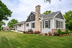 2126 N Emmertsen Rd, Racine, WI 53406 - Photo 5