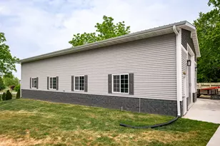 2126 N Emmertsen Rd, Racine, WI 53406 - Photo 43