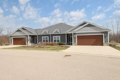 106  Phantom Lake Ct, Mukwonago, WI 53149 - Photo 1
