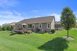 9154 Creekside Cir, Pleasant Prairie, WI 53158 - Photo 47