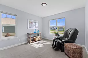 9154 Creekside Cir, Pleasant Prairie, WI 53158 - Photo 21