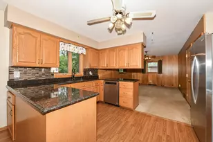 312 N Jackson St, Elkhorn, WI 53121 - Photo 7