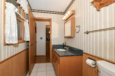 312 N Jackson St, Elkhorn, WI 53121 - Photo 17