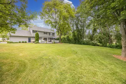 W153N5311  Plaza Dr, Menomonee Falls, WI 53051 - Photo 41