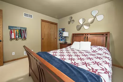 W153N5311  Plaza Dr, Menomonee Falls, WI 53051 - Photo 31