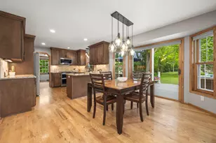 W153N5311 Plaza Dr, Menomonee Falls, WI 53051 - Photo 17