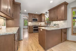 W153N5311 Plaza Dr, Menomonee Falls, WI 53051 - Photo 13