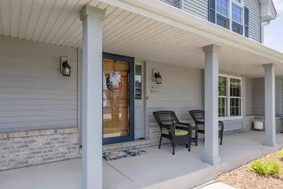 W153N5311  Plaza Dr, Menomonee Falls, WI 53051 - Photo 3