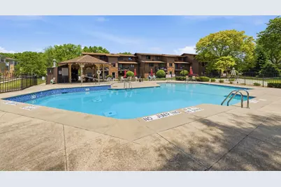 4085 S 84th St #7, Greenfield, WI 53228 - Photo 17