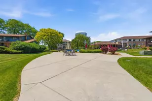 4085 S 84th St, Greenfield, WI 53228 - Photo 23