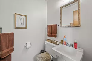 6540 W Mill Rd, Milwaukee, WI 53218 - Photo 23