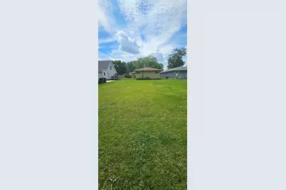 3409  N 11th St, Sheboygan, WI 53083 - Photo 3