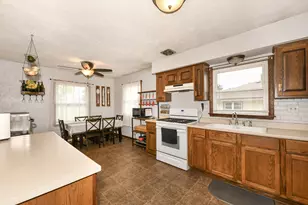 1715 W Salem St, Milwaukee, WI 53221 - Photo 9