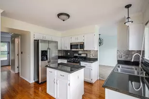 10212 64th St, Kenosha, WI 53142 - Photo 11