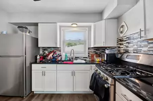 5024 N 84th St, Milwaukee, WI 53225 - Photo 9