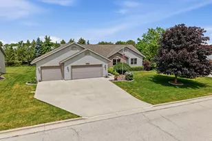 1210 Foxglove Ln, Sheboygan Falls, WI 53085 - Photo 1