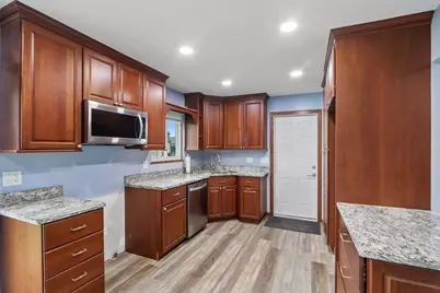 N91W17573  Saint Regis St, Menomonee Falls, WI 53051 - Photo 15