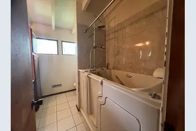 N15W27548  Pheasant Ln, Pewaukee, WI 53072 - Photo 5