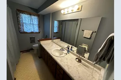 2722 N Taylor Dr, Sheboygan, WI 53083 - Photo 11