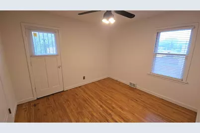3454 N 58th St, Milwaukee, WI 53216 - Photo 9