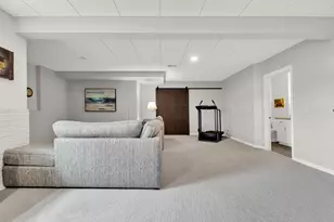 S54W25469 Pebble Brook Ct, Waukesha, WI 53189 - Photo 23