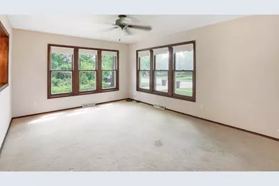 224  Plank Rd, Mukwonago, WI 53149 - Photo 7