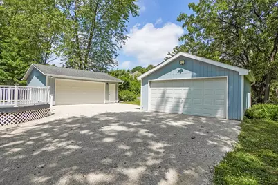 224  Plank Rd, Mukwonago, WI 53149 - Photo 5