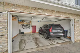 4237 Taylor Hbr, Racine, WI 53403 - Photo 5
