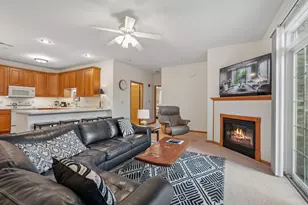 4237 Taylor Hbr, Racine, WI 53403 - Photo 15